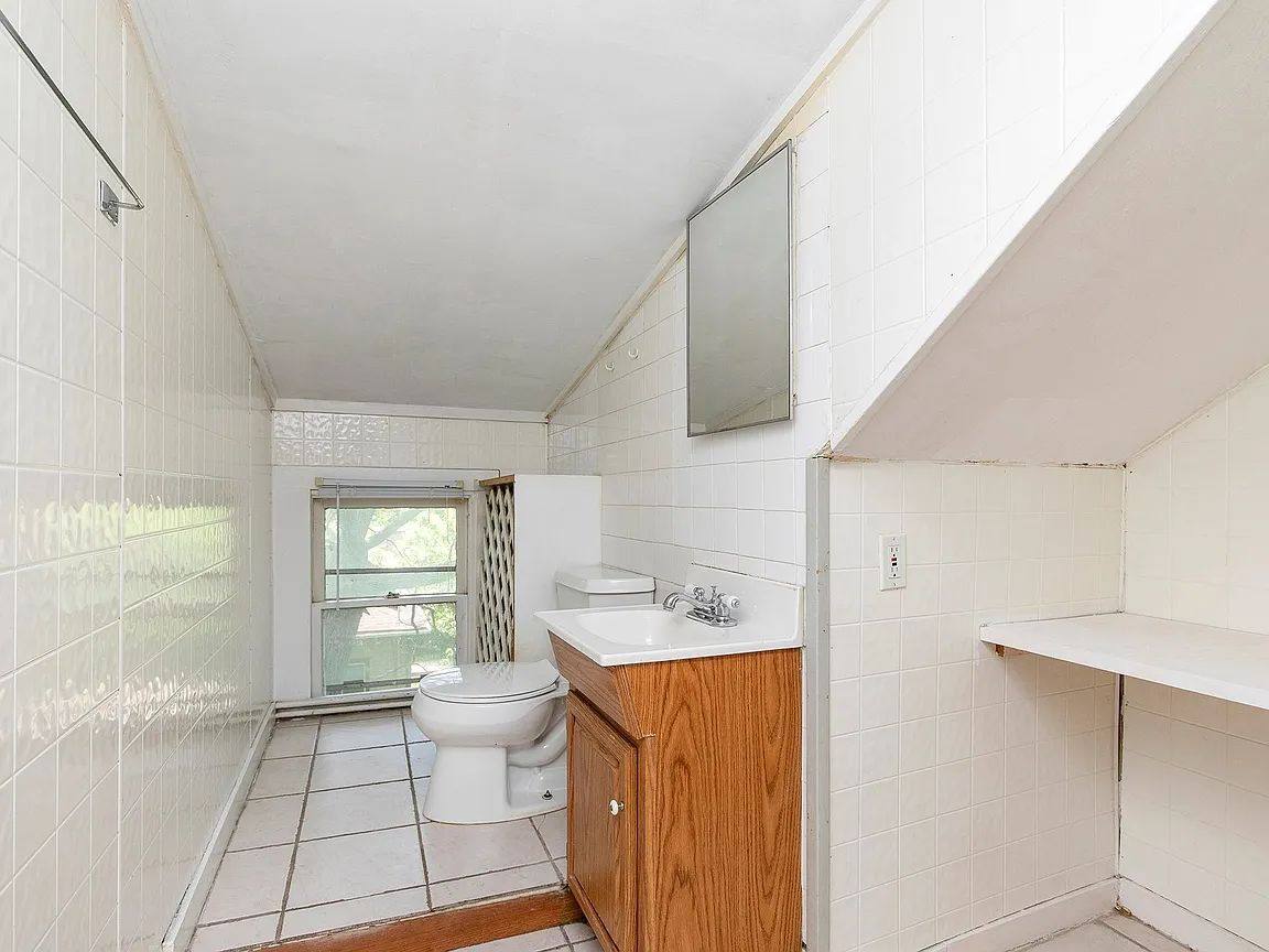 2805 Cottage Grove Ave #3, Des Moines, IA 50311 - Apartment for Rent - Image 17