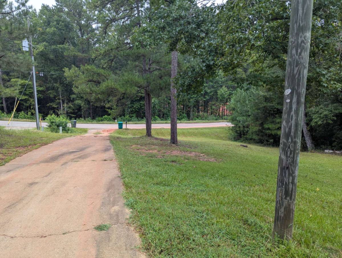House for rent at 320 Cicada Dr SE, Milledgeville, GA 31061