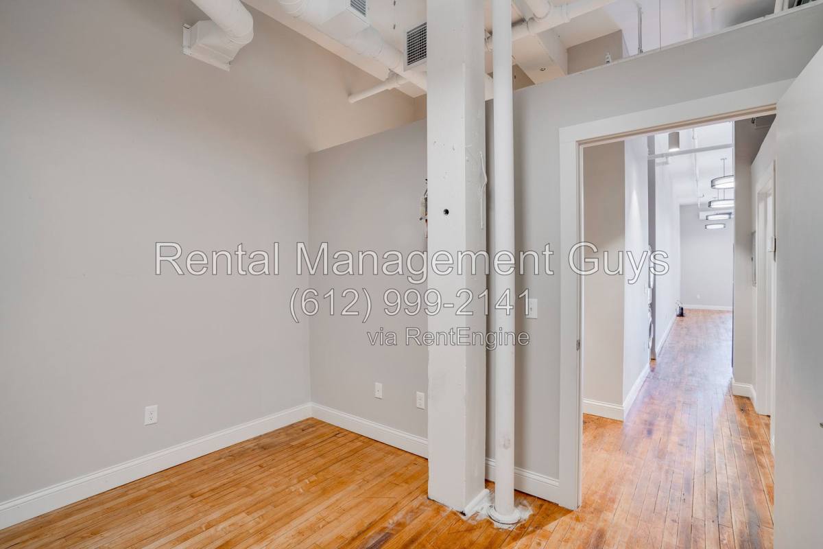 Apartment for rent at 340 Sibley St #220, St. Paul, MN 55101