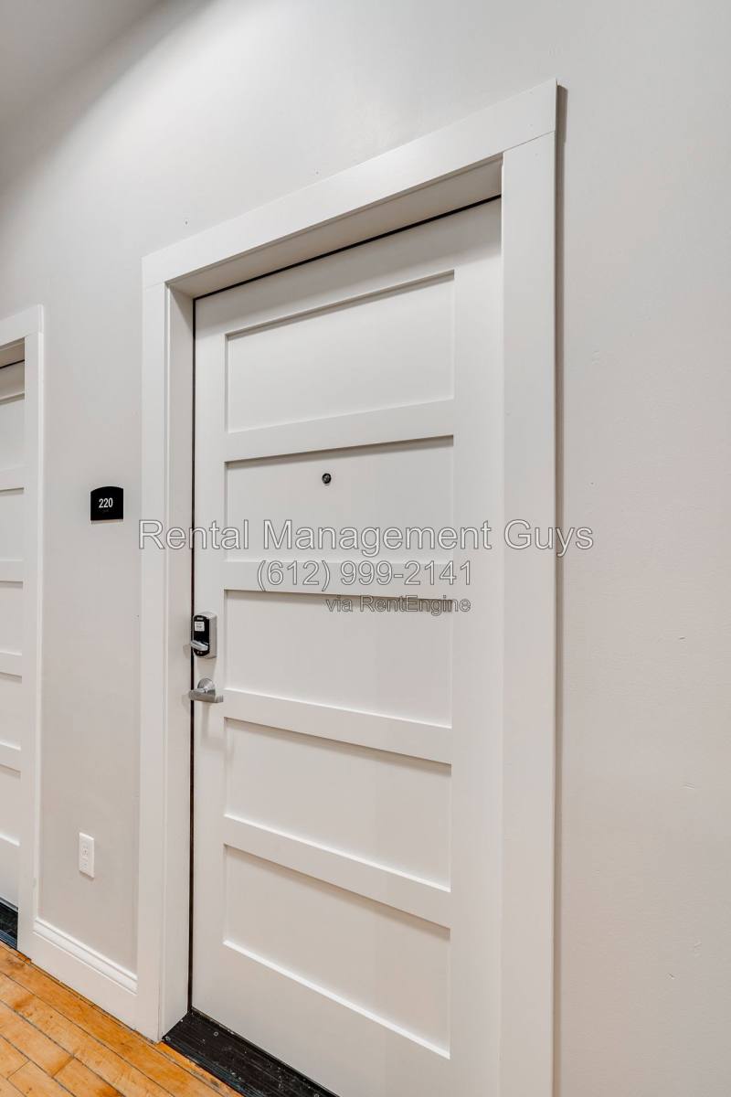 Apartment for rent at 340 Sibley St #220, St. Paul, MN 55101