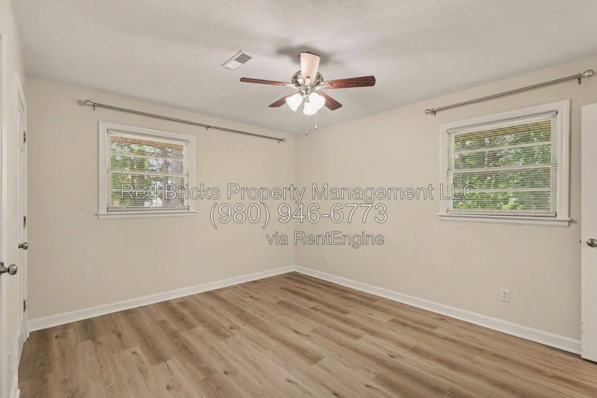 House for rent at 2501 Galloway Rd, Charlotte, NC 28262