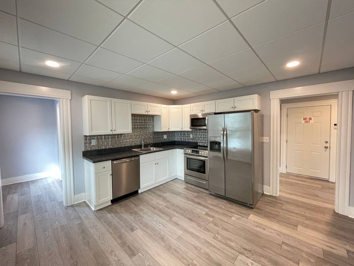 Apartment for rent at 37 Salmon St #2, Manchester, NH 03104