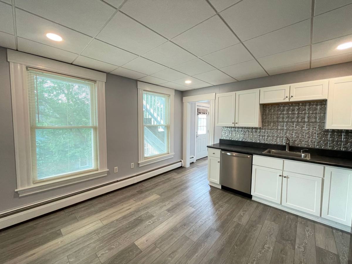 Apartment for rent at 37 Salmon St #2, Manchester, NH 03104
