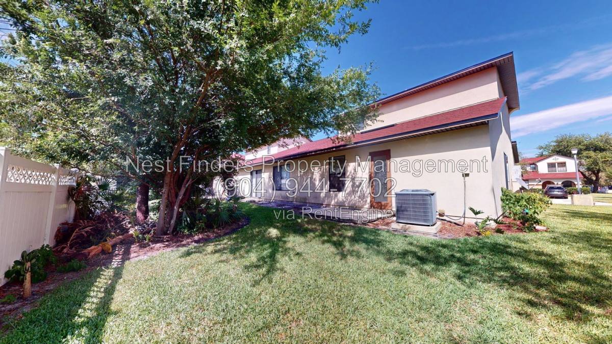 Townhouse for rent at 315 Redwood Lane, St. Johns, FL 32259