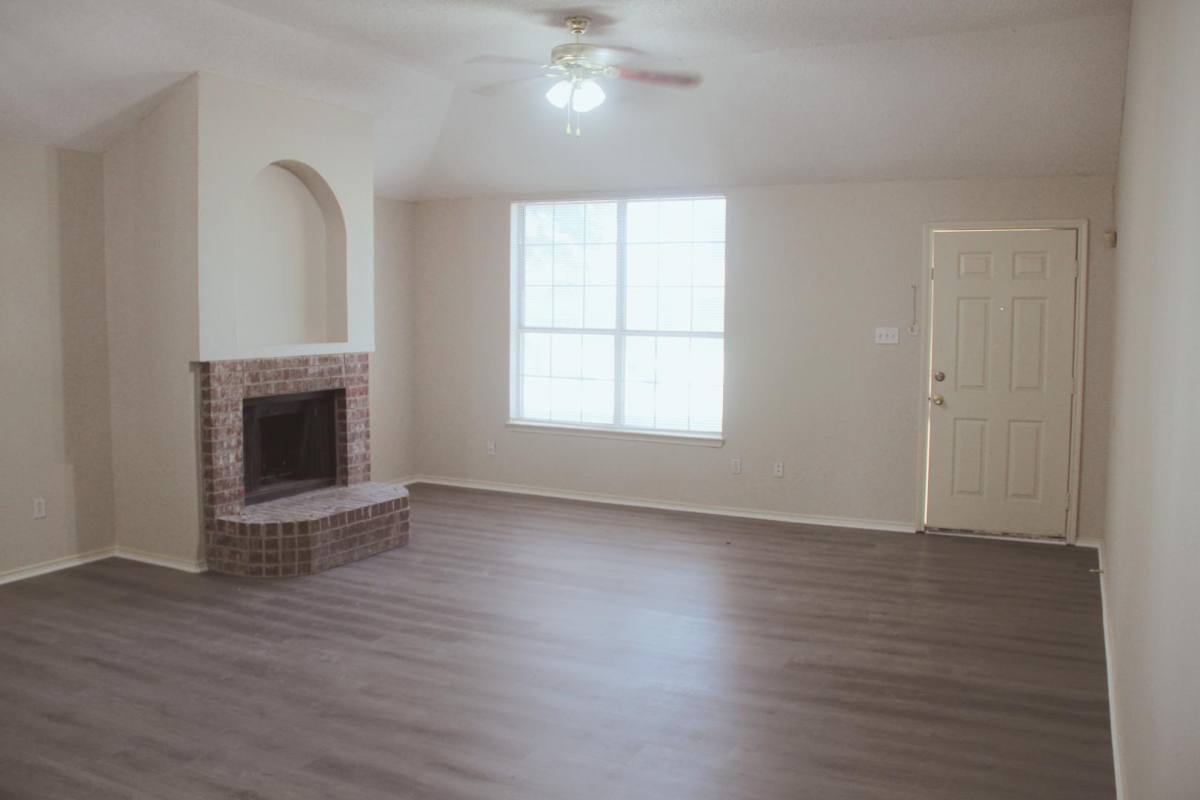 House for rent at 8140 Heritage Place Dr, Fort Worth, TX 76137
