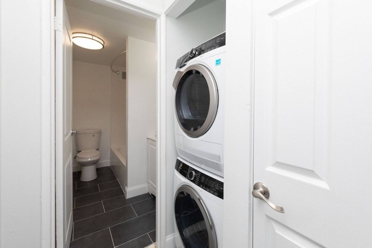 Apartment for rent at Oxford, 6451 Oxford Ave, Philadelphia, PA 19111