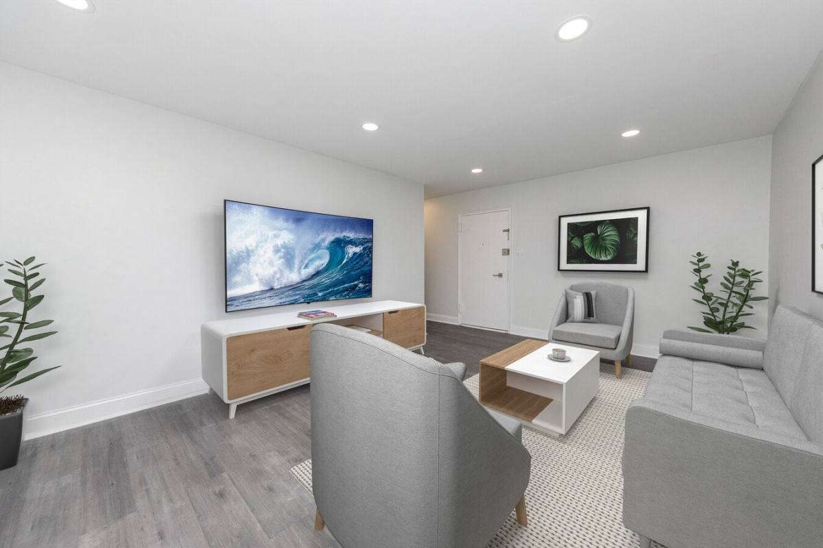 Apartment for rent at Oxford, 6451 Oxford Ave, Philadelphia, PA 19111