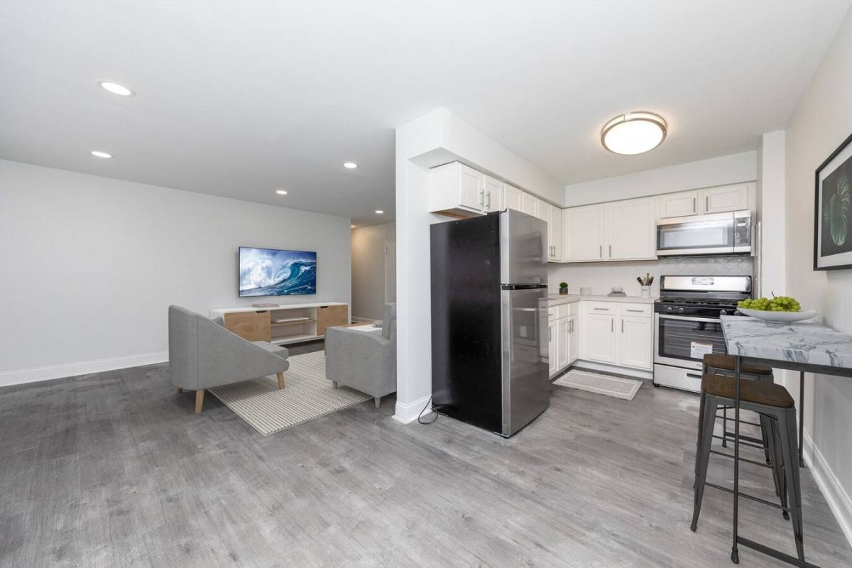 Apartment for rent at Oxford, 6451 Oxford Ave, Philadelphia, PA 19111
