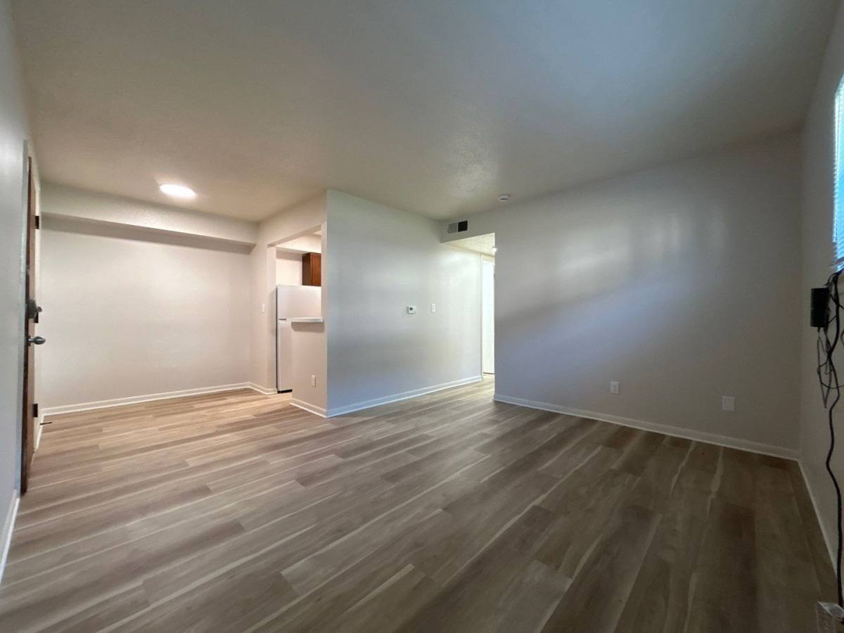 Apartment for rent at 1121-1115 N College Dr, Maryville, MO 64468