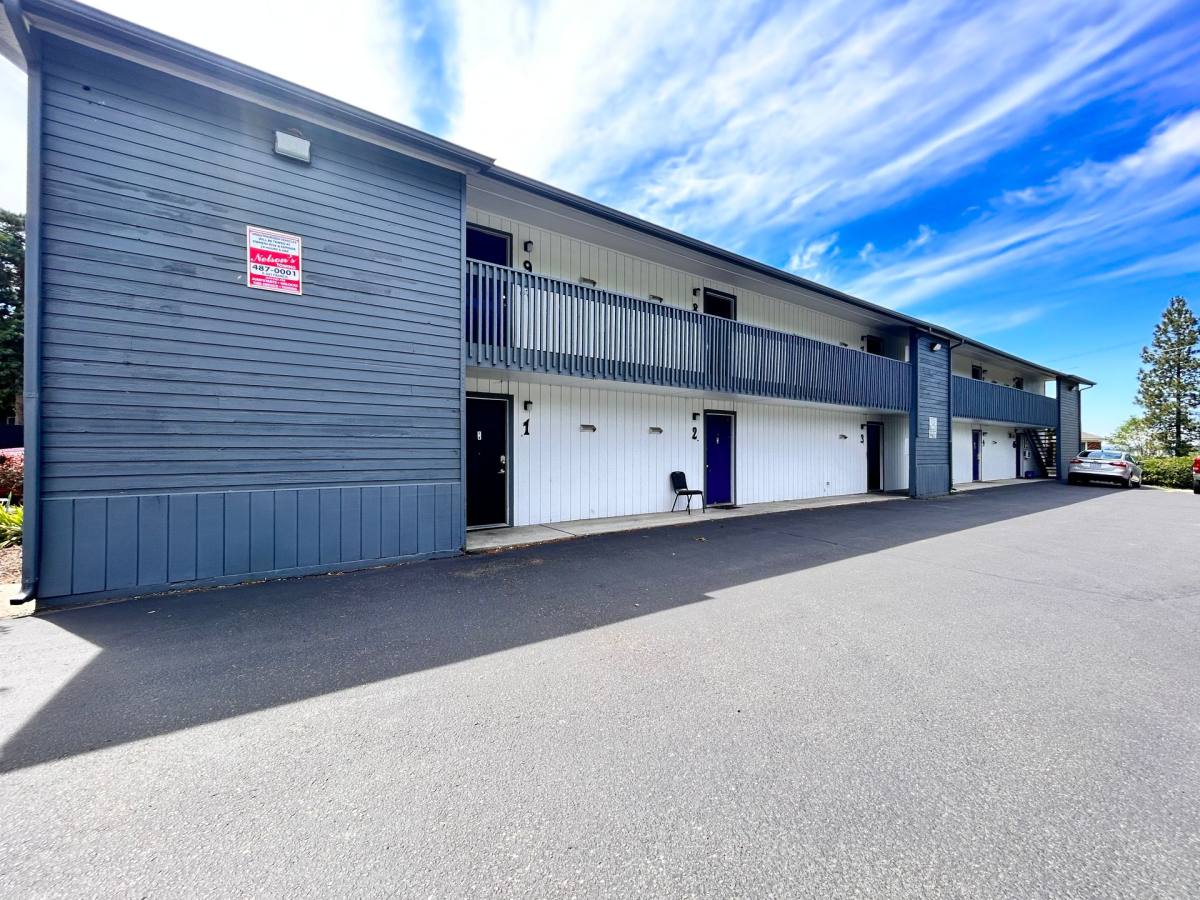 Apartment for rent at 402 S Eastern Rd, Spokane, WA 99212