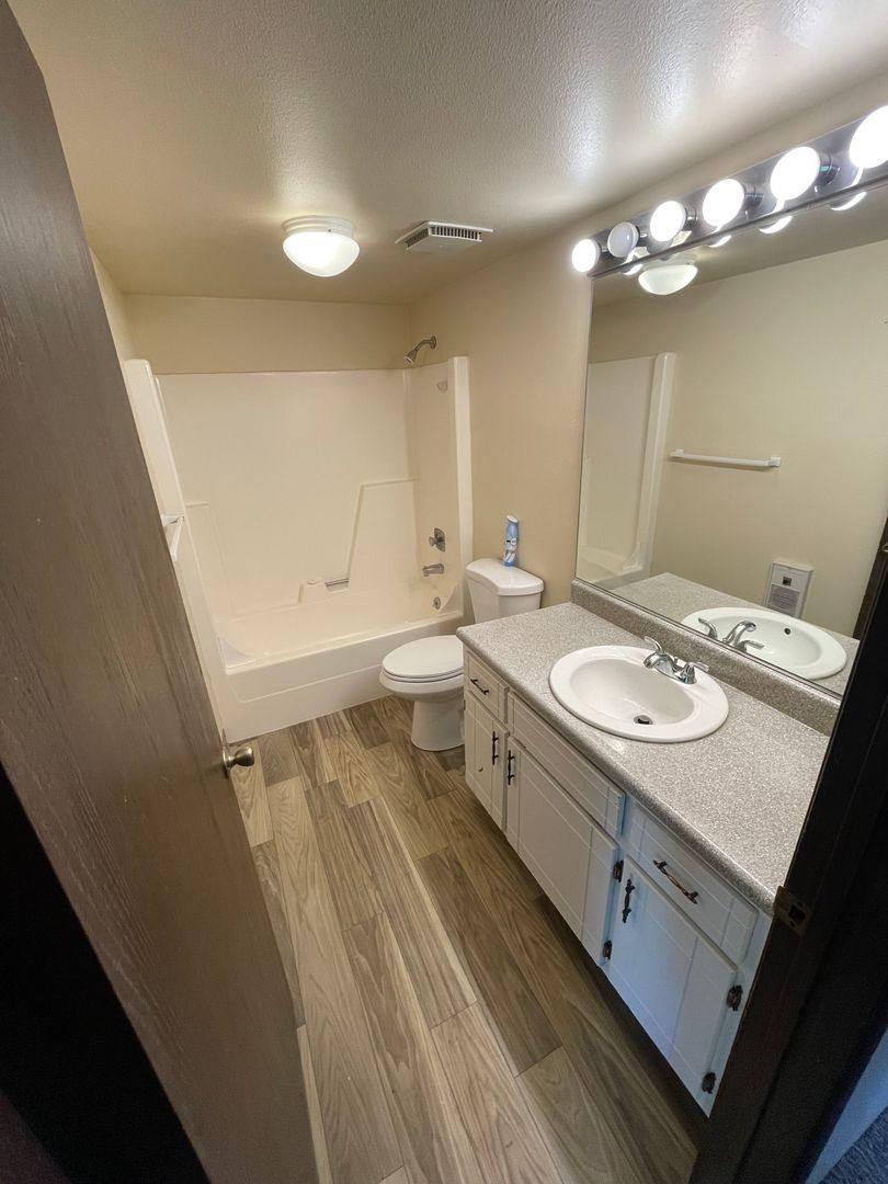 Apartment for rent at 8860 Pacific Ave NW, Silverdale, WA 98383