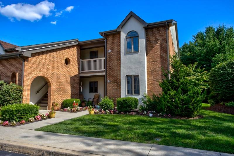 House for rent at 103 Black Oak Dr #1, Lancaster, PA 17602