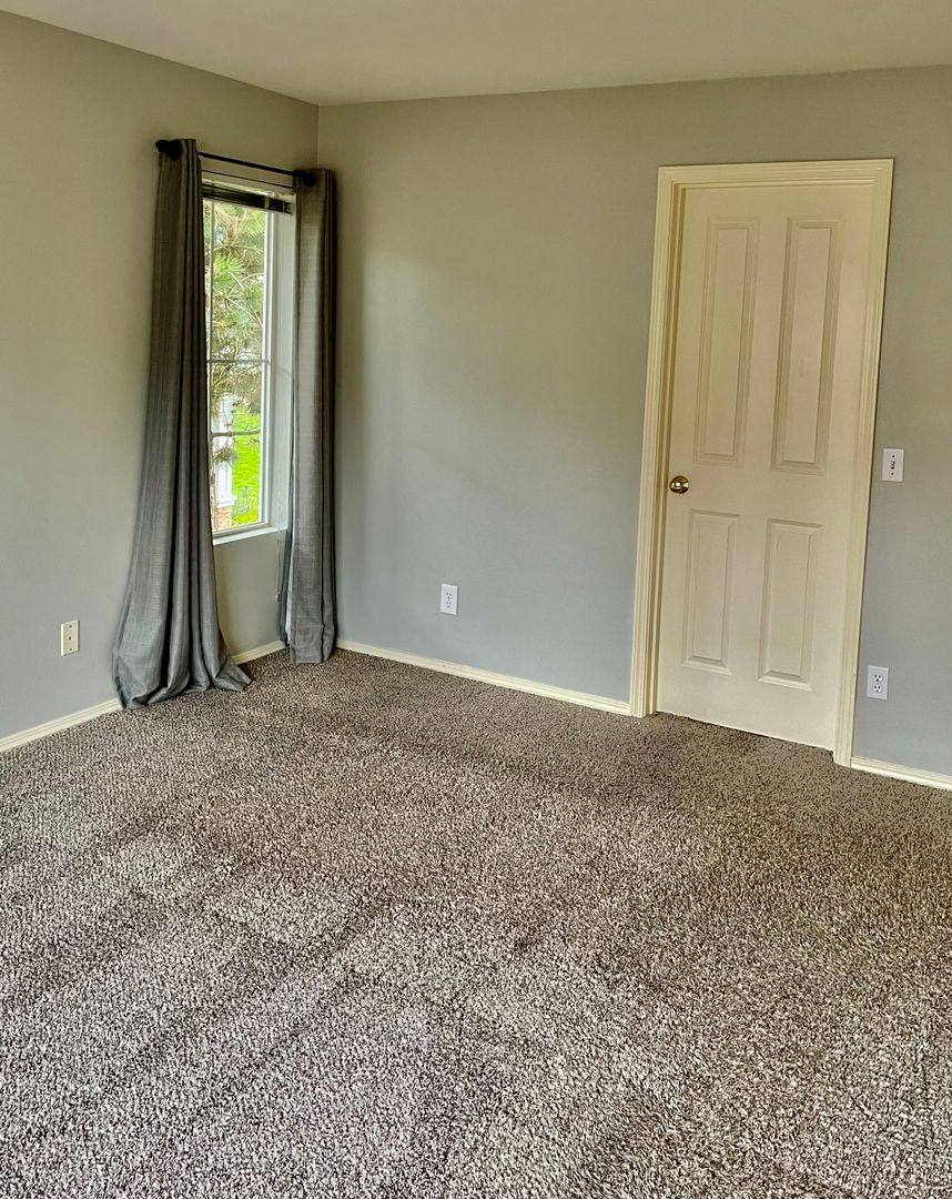 Townhouse for rent at 23754 SE Summerhill Lane, Issaquah, WA 98029