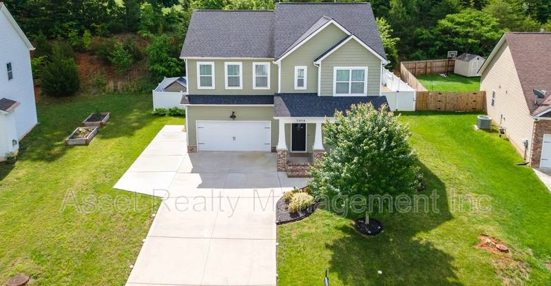 House for rent at 1416 Madison Oaks Rd, Knoxville, TN 37924