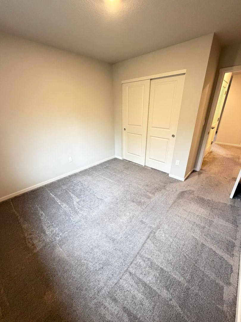 House for rent at 2051 Franklin St, Lebanon, OR 97355