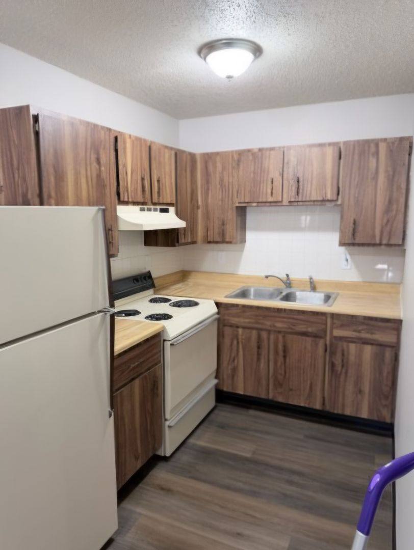 Apartment for rent at 201-215 Hyler Dr, Farmington, MO 63640