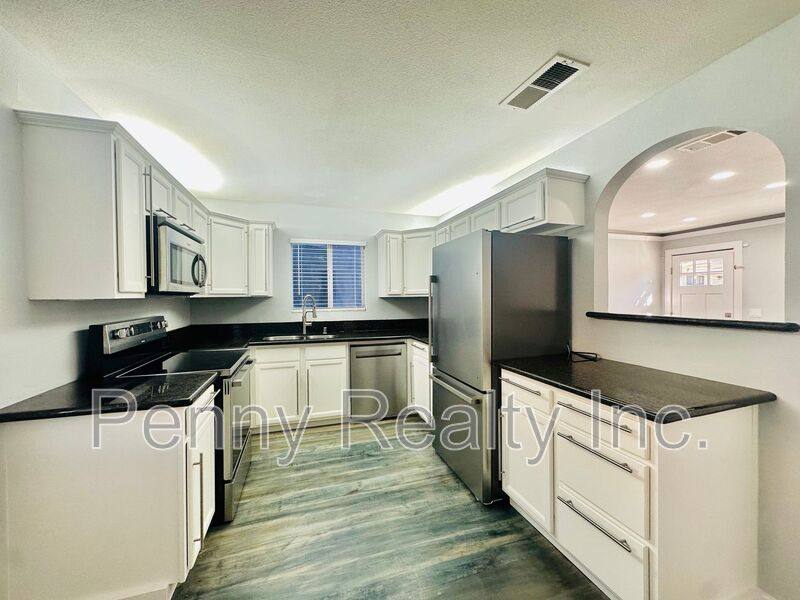 Apartment for rent at 294 Woodman St, San Diego, CA 92114