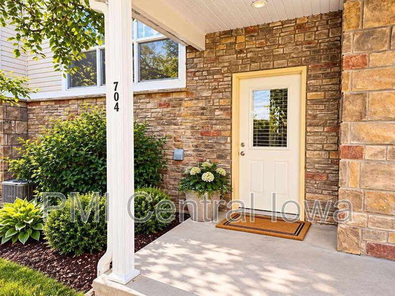 Townhouse for rent at 301 SE 11th St #704, Grimes, IA 50111