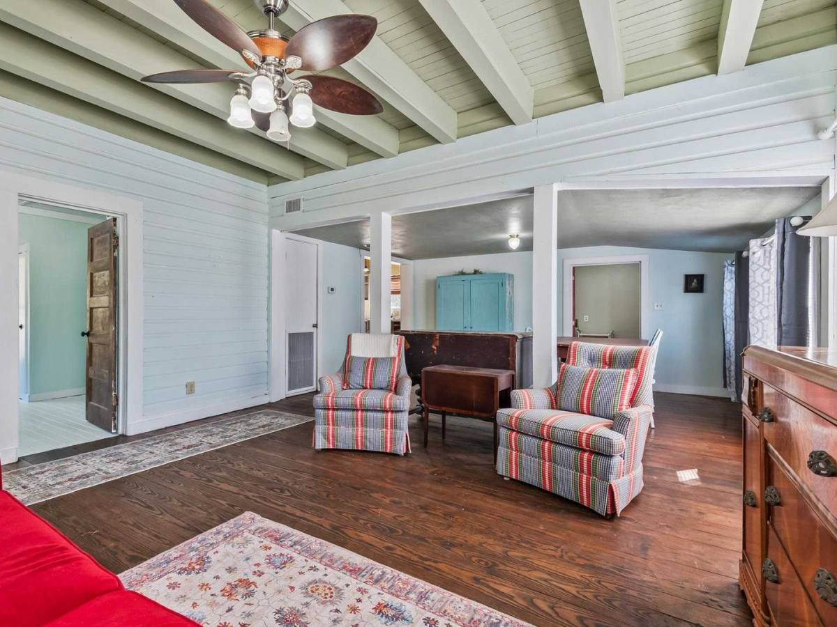 House for rent at 67 Yellow Jacket Ave, Sopchoppy, FL 32358