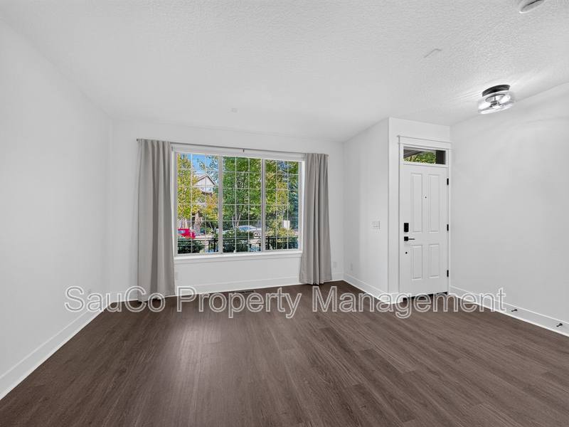 Townhouse for rent at 11971 SW Horizon Blvd, Beaverton, OR 97007