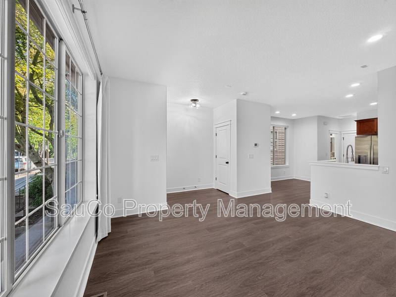 Townhouse for rent at 11971 SW Horizon Blvd, Beaverton, OR 97007