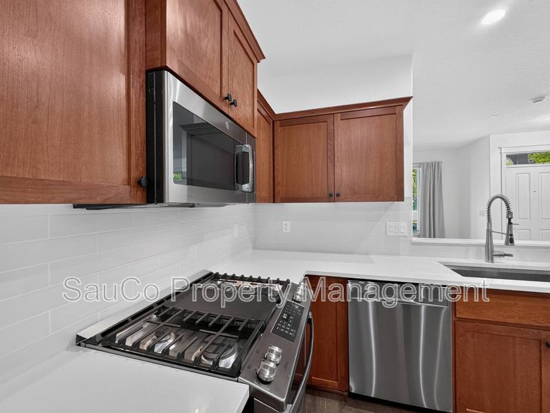 Townhouse for rent at 11971 SW Horizon Blvd, Beaverton, OR 97007