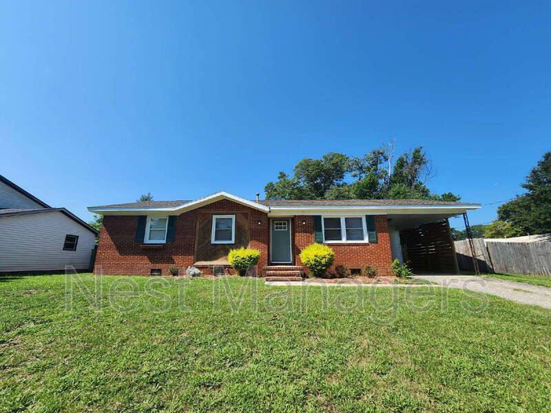 House for rent at 5459 Plateau Rd, Fayetteville, NC 28303