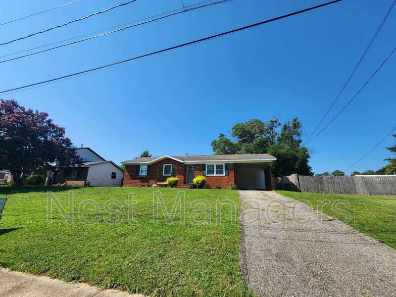 House for rent at 5459 Plateau Rd, Fayetteville, NC 28303