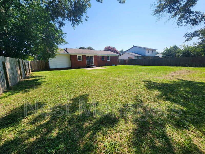 House for rent at 5459 Plateau Rd, Fayetteville, NC 28303
