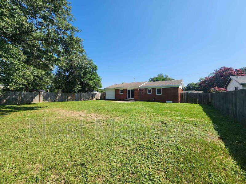 House for rent at 5459 Plateau Rd, Fayetteville, NC 28303