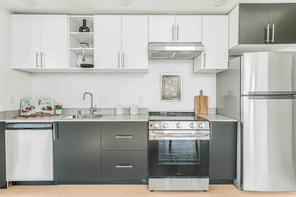 Walden Flats, 3320 Claremont Ave S, Seattle, WA 98144 - Apartment for Rent - Image 3
