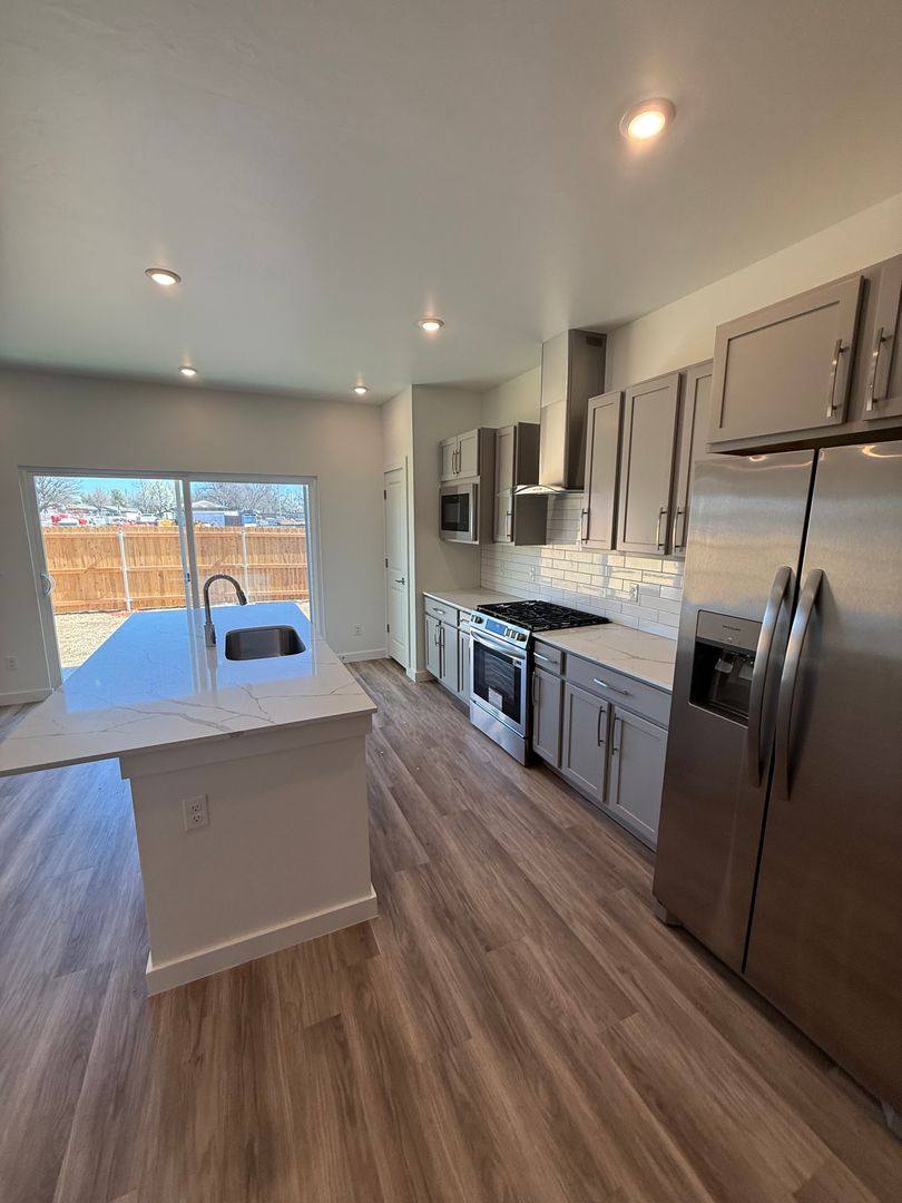 1028 Prestige Place, Edmond, OK 73003 - Townhouse for Rent - Image 6