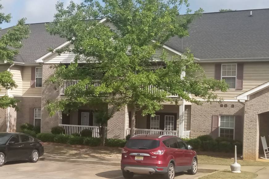 Apartment for rent at 131 W Pike St, Troy, AL 36081