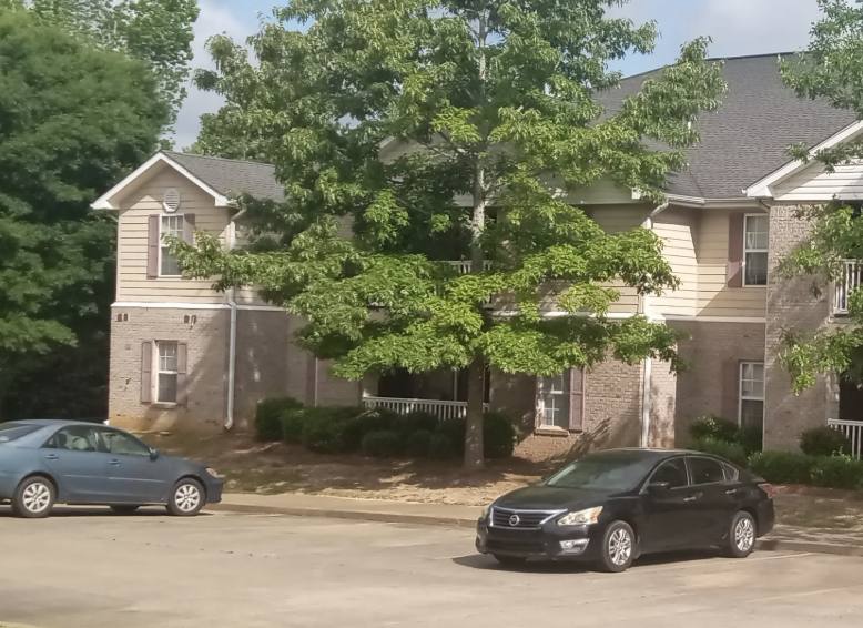 Apartment for rent at 131 W Pike St, Troy, AL 36081