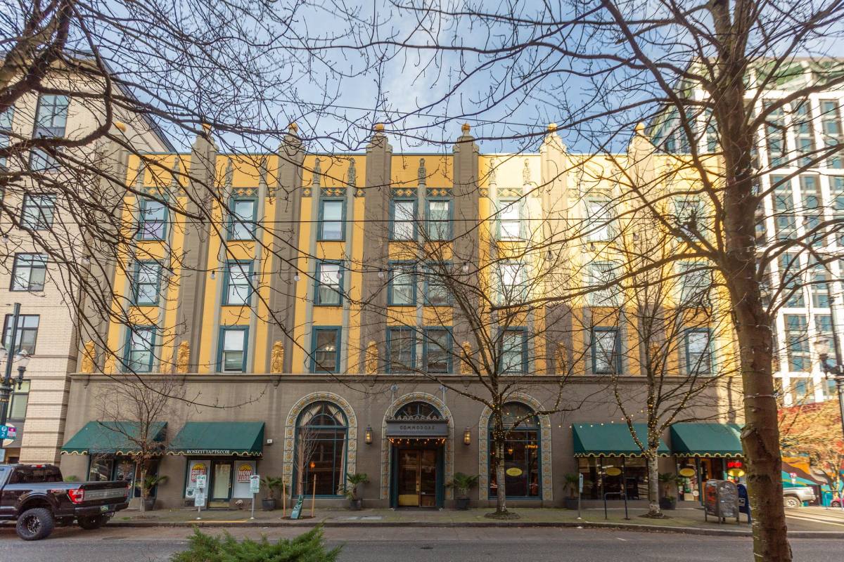 Apartment for rent at 1615 SW Morrison St, Portland, OR 97205