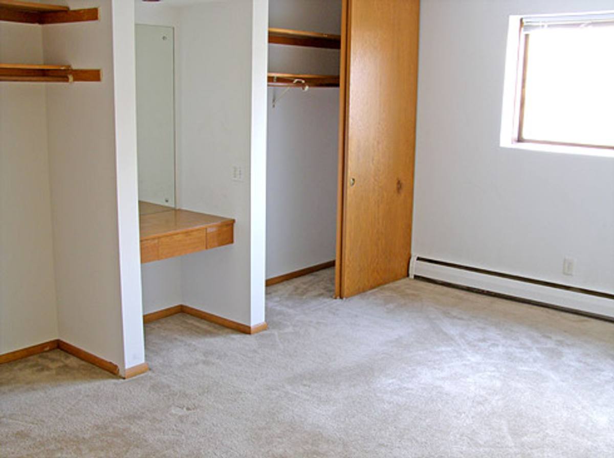 Apartment for rent at 3700 Lyndale Ave S, Minneapolis, MN 55409