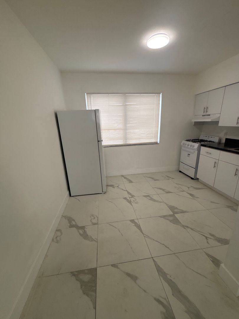 1950 SW 2nd St, Miami, FL 33135 - Apartment for Rent - Image 3