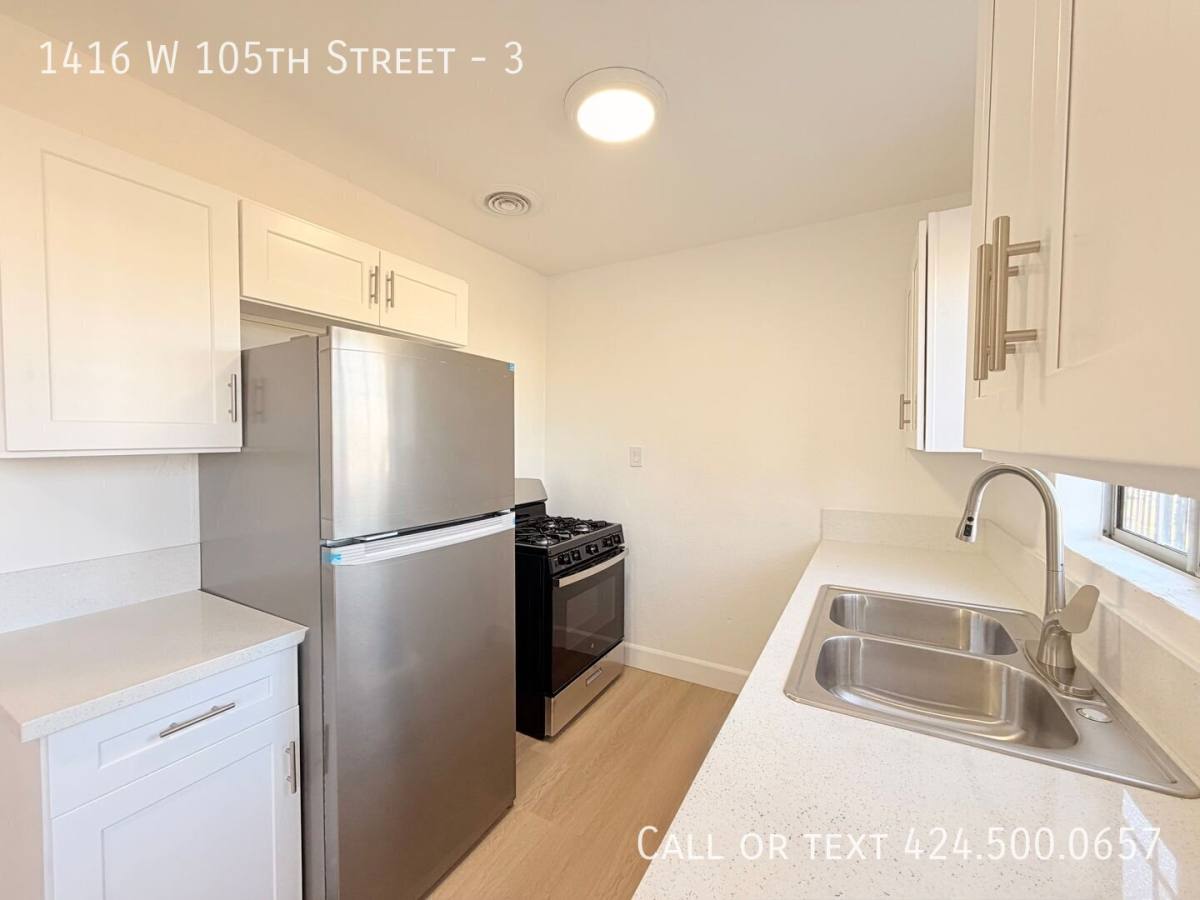 Apartment for rent at 1416 W 105th St #3, Los Angeles, CA 90047