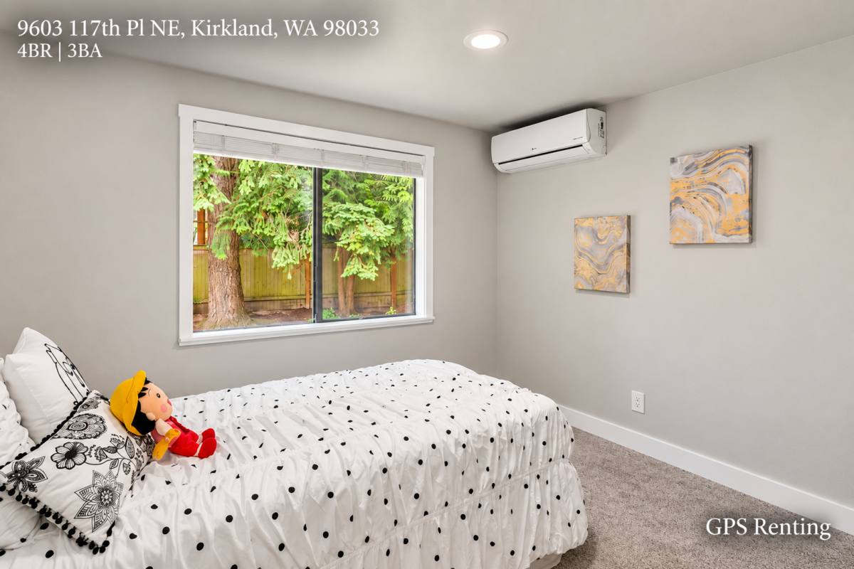 House for rent at 9603 117th Place NE, Kirkland, WA 98033