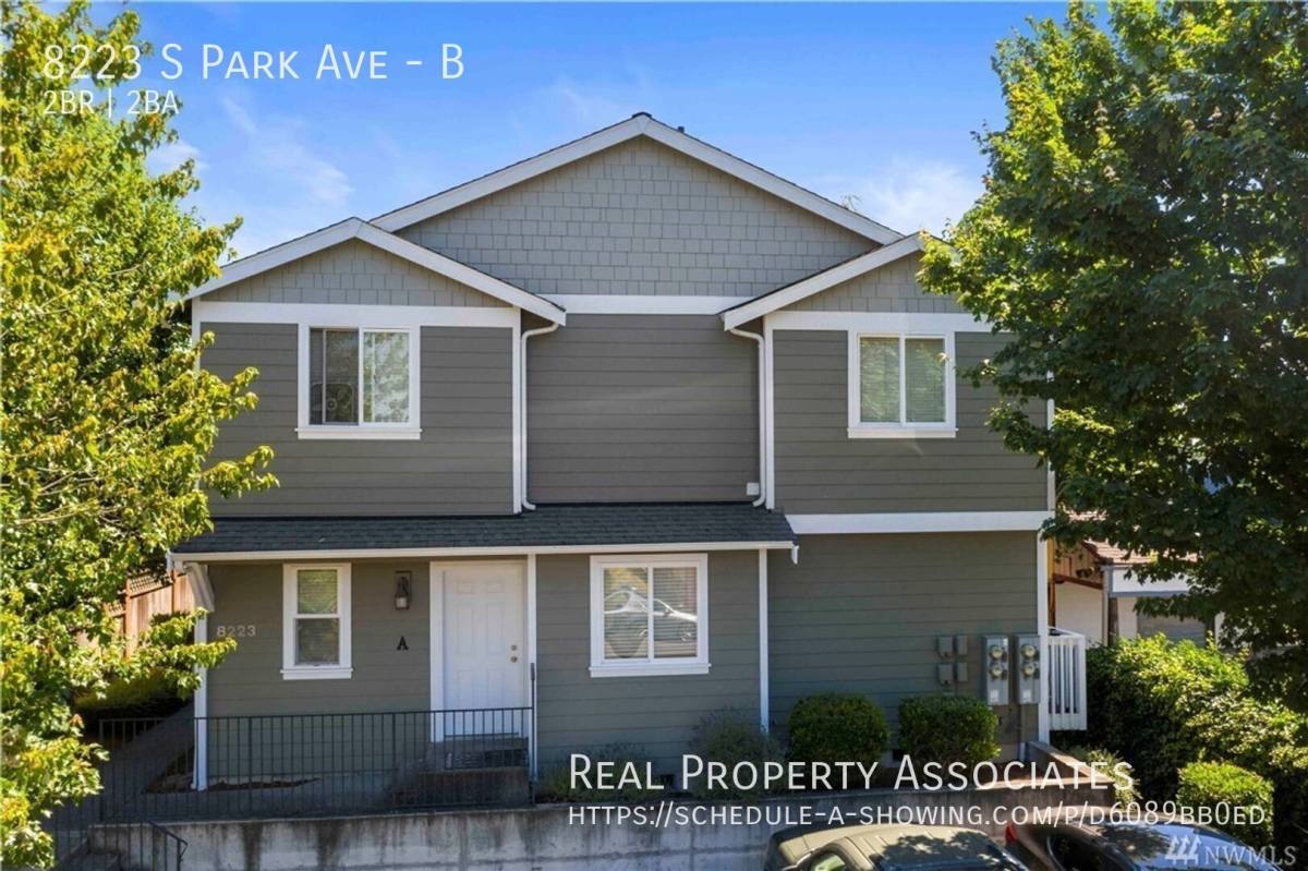 8223 S Park Ave #B, Tacoma, WA 98408 - Townhouse for Rent - Image 1