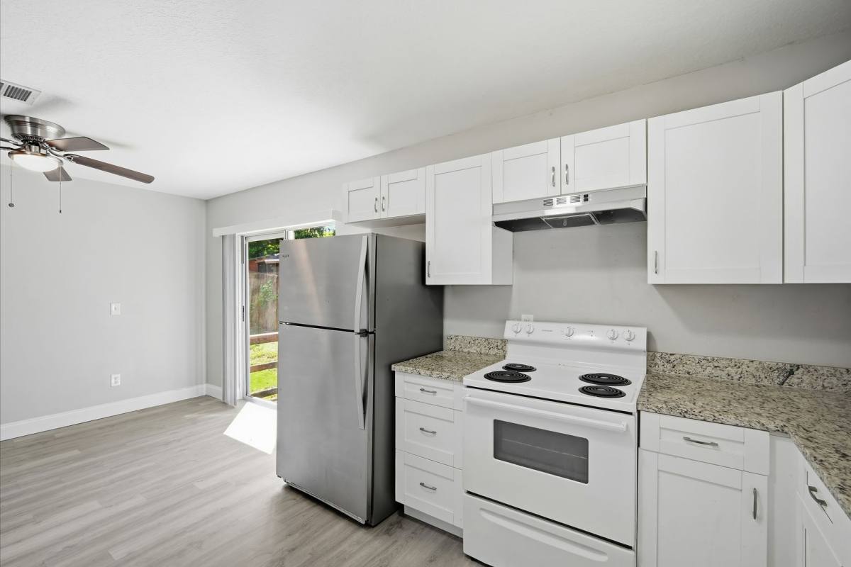 8313 N 10th St, Tampa, FL 33604 - House for Rent - Image 9