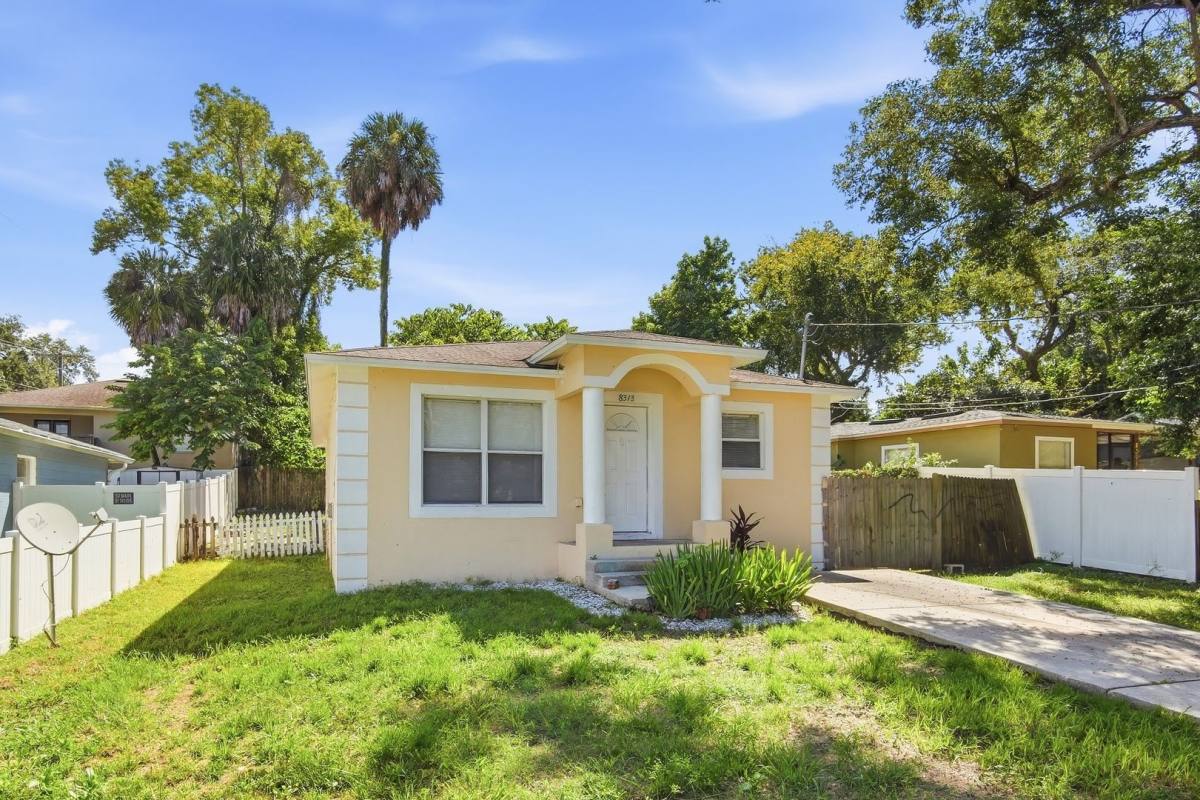 8313 N 10th St, Tampa, FL 33604 - House for Rent - Image 2
