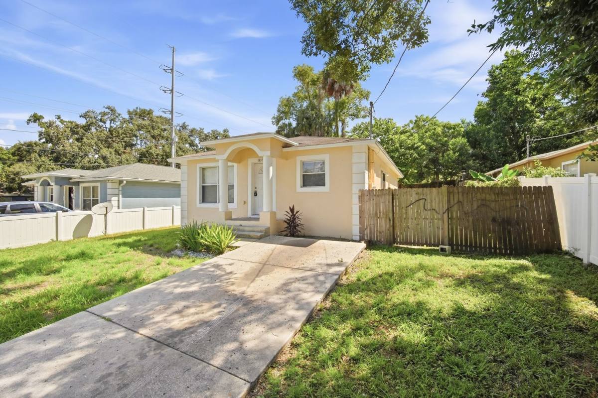 8313 N 10th St, Tampa, FL 33604 - House for Rent - Image 3