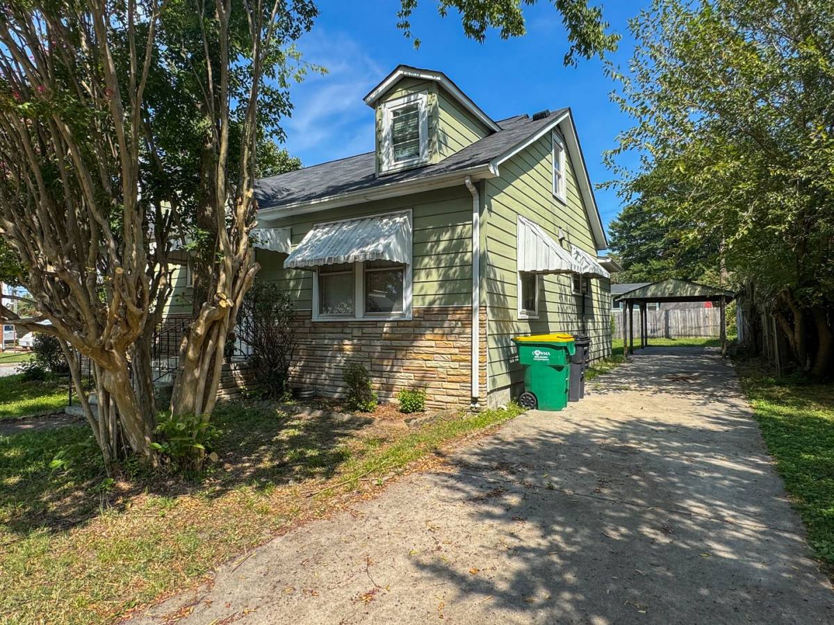 House for rent at 511 N 6th Ave, Hopewell, VA 23860