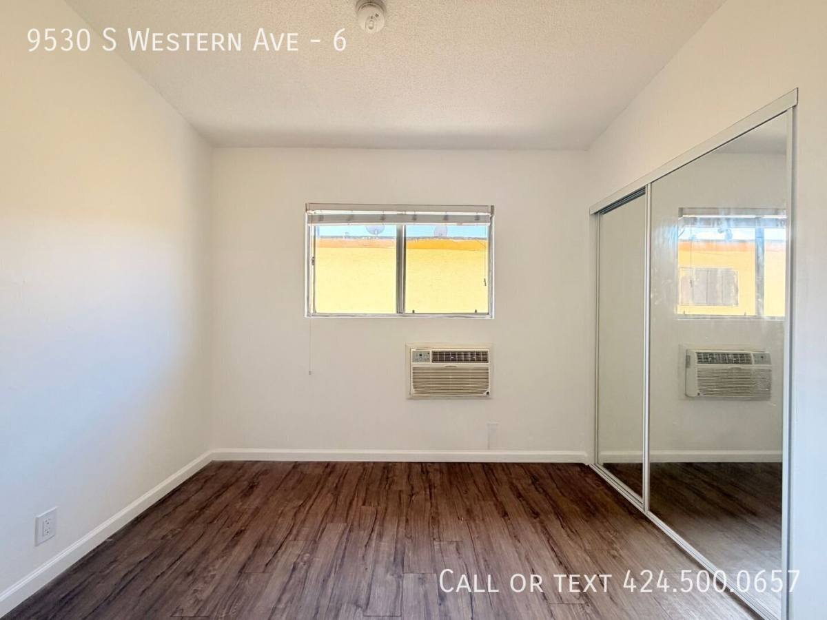 Apartment for rent at 9530 S Western Ave #6, Los Angeles, CA 90047