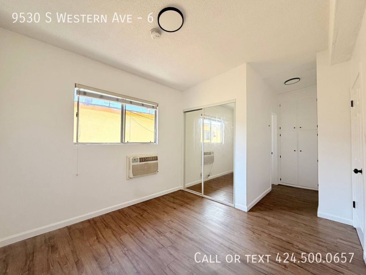 Apartment for rent at 9530 S Western Ave #6, Los Angeles, CA 90047