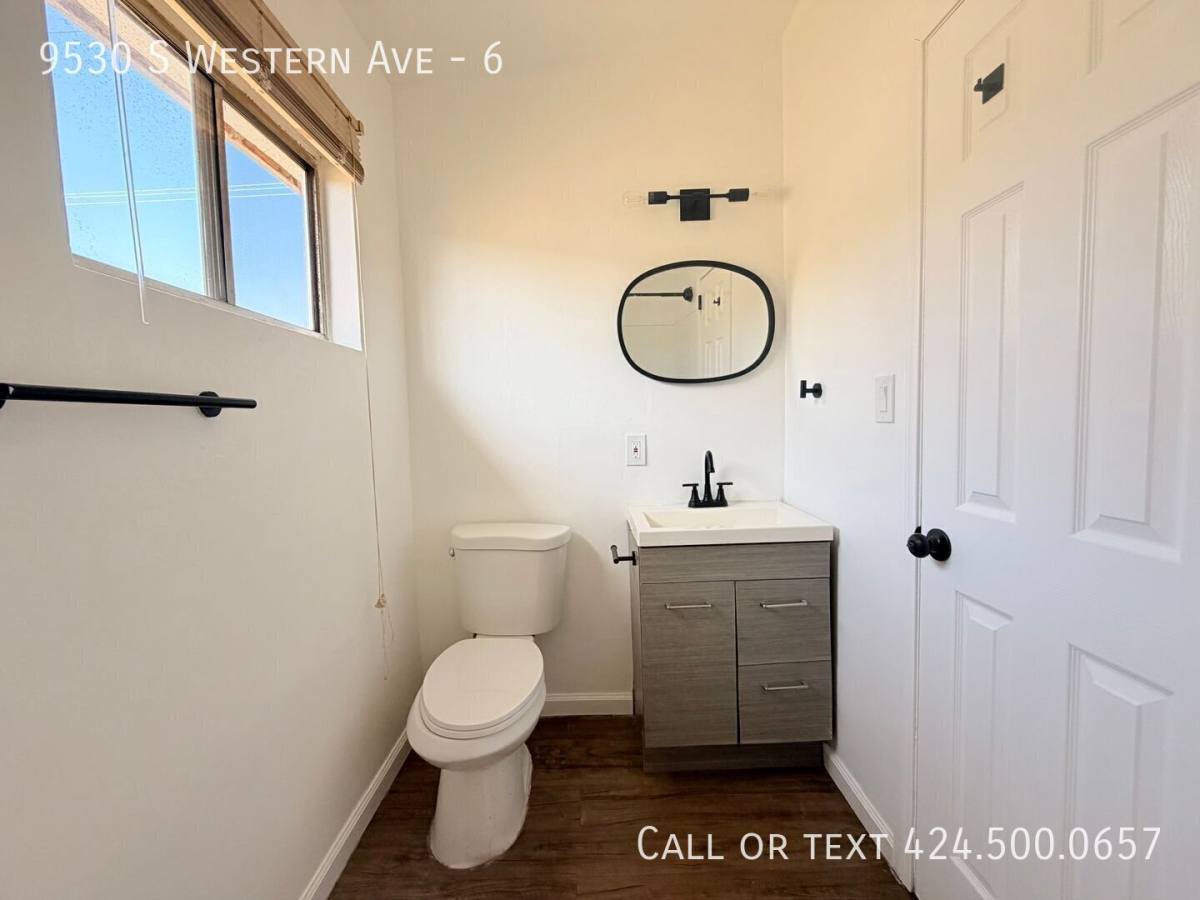 Apartment for rent at 9530 S Western Ave #6, Los Angeles, CA 90047