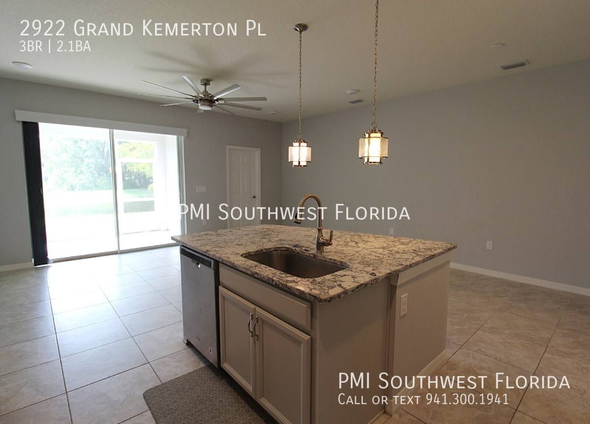 Townhouse for rent at 2922 Grand Kemerton Place, Tampa, FL 33618