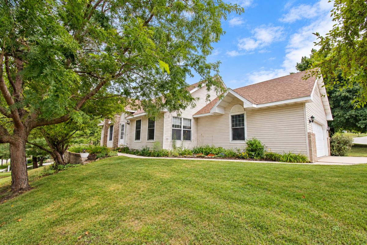 House for rent at 919 Baird Lane NE, Rochester, MN 55906