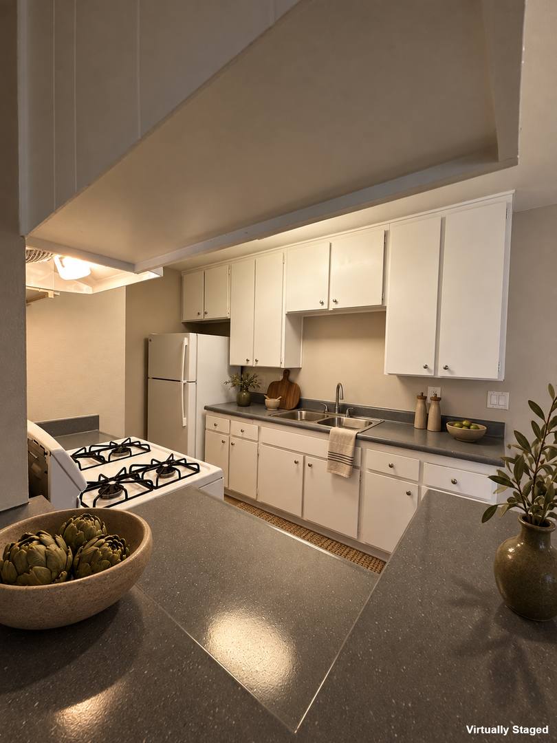 250 S Rose St, Escondido, CA 92027 - Apartment for Rent - Image 10